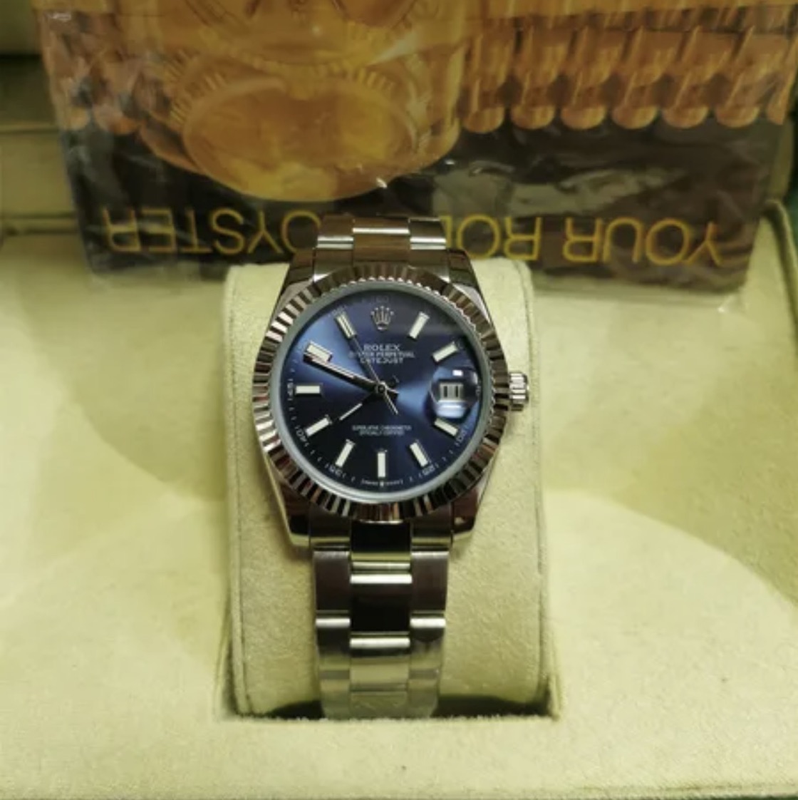 ساعة روليكس شبيه الأصلي مع كرتونة اصلي