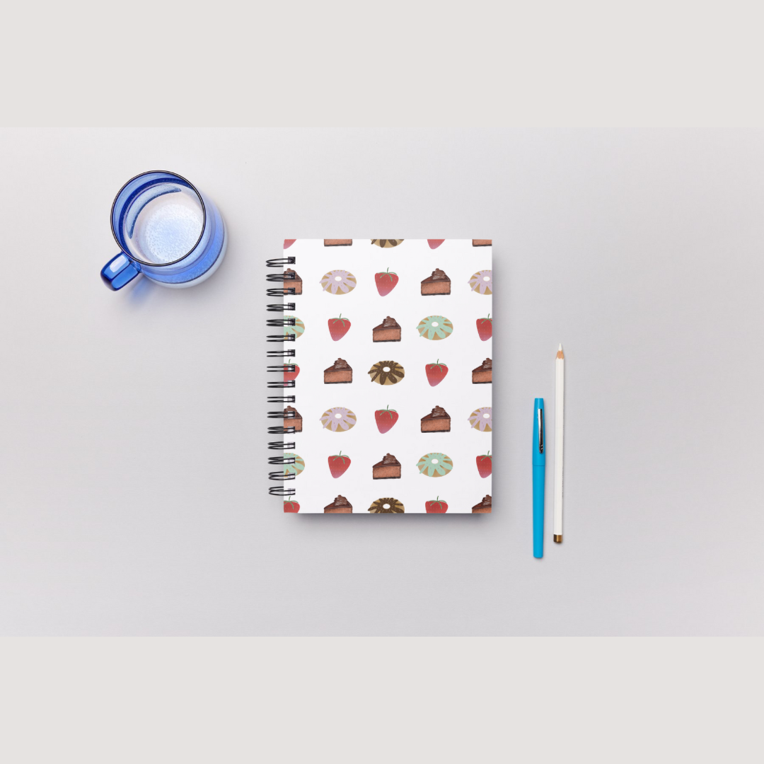 باترن: قطعة كيك شوكولاتة – دونات – فراولة