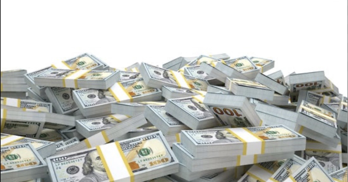 ادخار بنات الجامعه