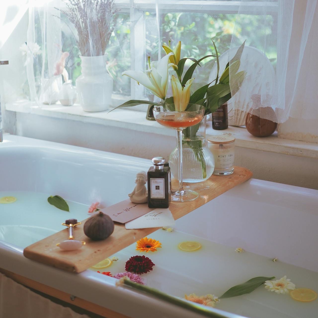 العنايه وقت الدوره الشهريه