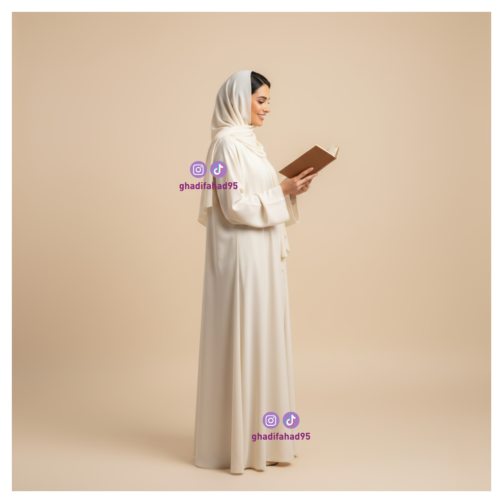 امرأة أنيقة تحمل كتابًا – صورة توليدية بالذكاء الاصطناعي